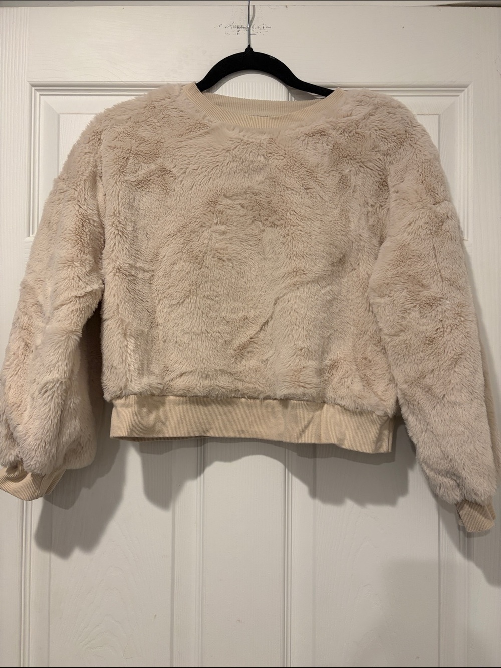 wonder nation Plush Cream Faux Fur Crop Sweatshirt